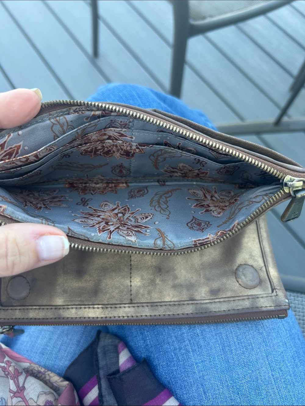 Hobo Taylor Leather Clutch Magnetic Wallet, Metallic very clean EUC, - Picture 4 of 8